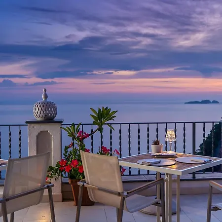 Punta Regina بوسيتانو