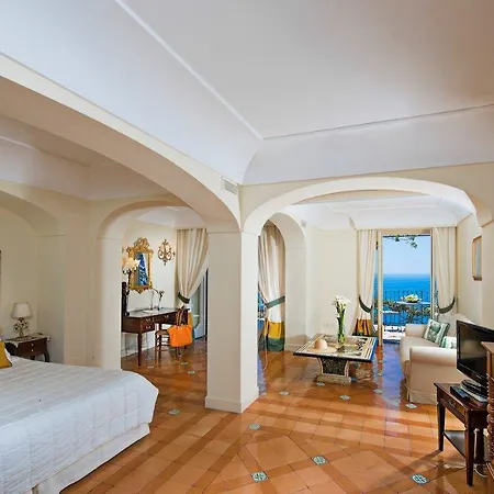 Punta Regina فندق 4*