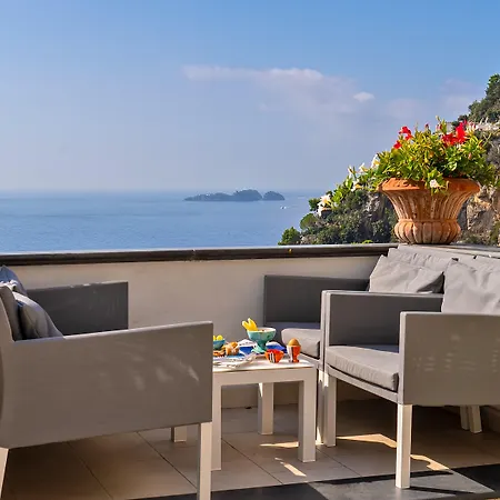 Punta Regina 4* بوسيتانو