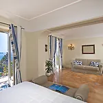 プンタ レジーナ 4* ポジターノ