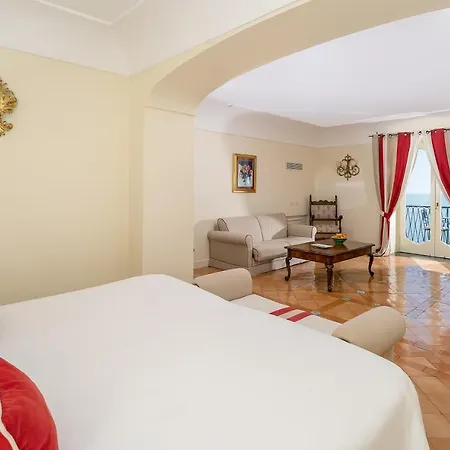 Punta Regina فندق 4*