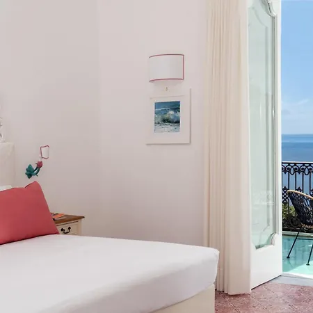 Punta Regina 4* بوسيتانو