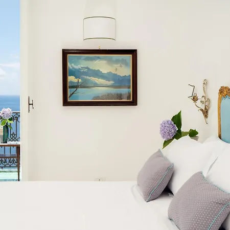 Punta Regina فندق 4*
